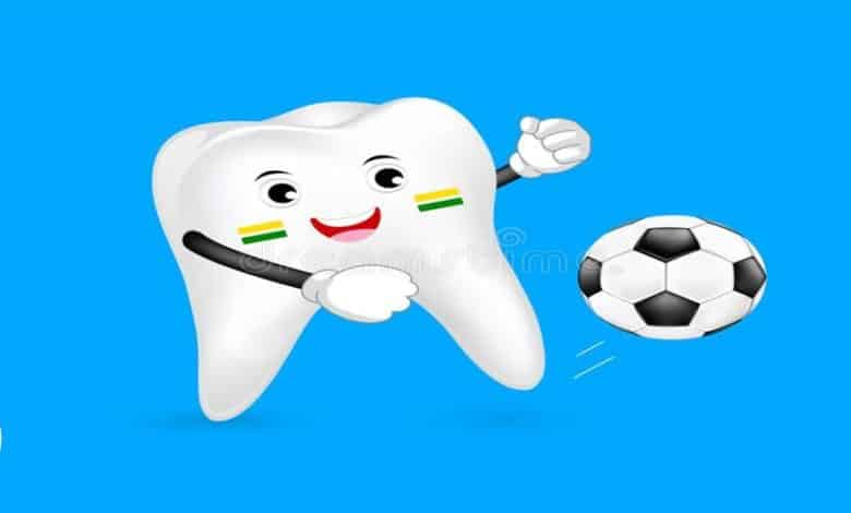 الأسنان وكرة القدم